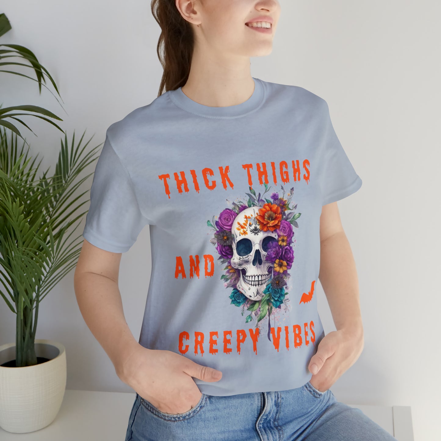 Tee-shirt à manches courtes en jersey unisexe - Crâne et fleurs d'Halloween