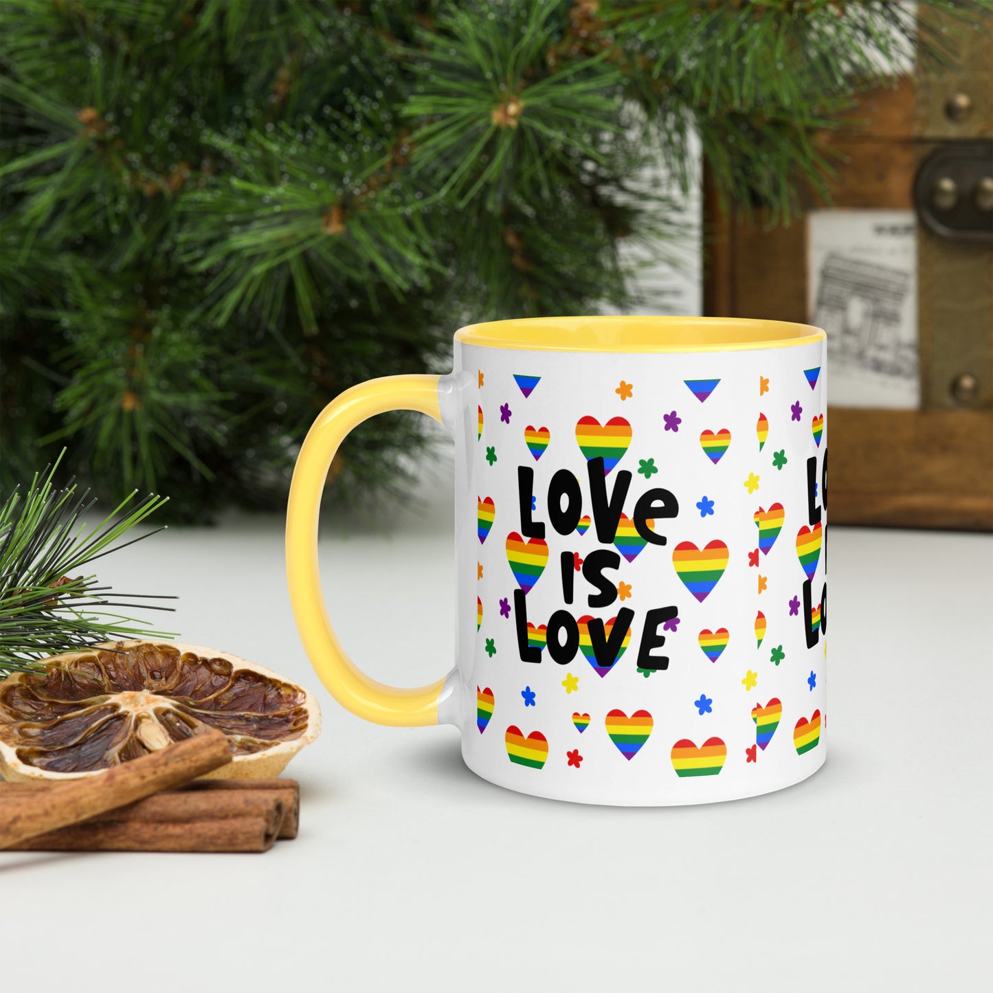 Taza con Interior de Color - Love is Love - 02